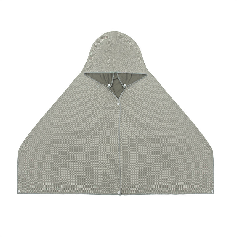 สีเทาอ่อน (เสื้อคลุมเล็ก)