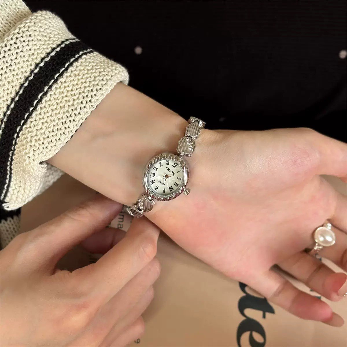 Argento con superficie bianca