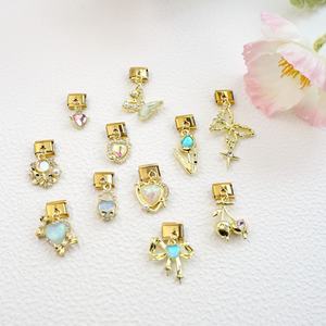 Superventas Transfronterizo: Colgante Italiano DIY para Pulsera, con Patrón de Flor de Cerezo y Estrella Dorados, de Acero Inoxidable Bañado en Oro, Italia - Product Image 2