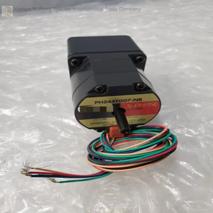 1 pièce Nouveau moteur Ph544tg07-nb Moteur pas à pas Expédition accélérée Neuf d'origine En stock Automatisation industrielle Pac PLC dédié - Product Image 1