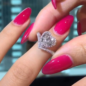 Anello a Forma di Cuore per Donne, Carino con Cristallo, Regolabile, Alla Moda, Romantico, Regalo di San Valentino, Gioiello per Coppie - Product Image 1