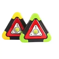 Feu de signalisation de sécurité pour voiture, LED multifonctionnel, lumière d'urgence, charge solaire, triangle de sécurité, signalisation d'avertissement