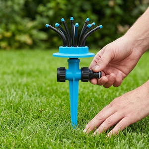 Aspersores de Agua Giratorios de 360 Grados, Herramienta de Riego Multiusos para Jardín con Estacas y Boquillas, Sistema de Aspersores para Enfriamiento de Patio - Product Image 3