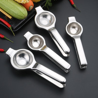 China Groothandel Hoge Kwaliteit RVS Limoen Handpers Handmatige Fruitpers Lime Sinaasappel Citrus Citroenpers