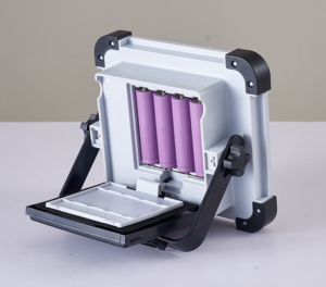 ไฟสปอร์ตไลท์ LED พลังงานแสงอาทิตย์แบบพกพา 60W ปรับความสว่างได้ 5 ระดับ วัสดุ ABS สำหรับใช้งานในสวน มาตรฐานกันน้ำ IP66 ขายดีสำหรับใช้งานกลางแจ้ง - Product Image 3