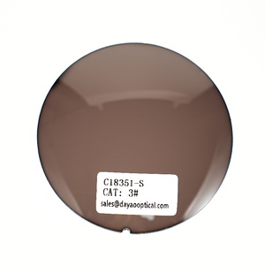 <span class=keywords><strong>Lentilles</strong></span> de lunettes de soleil polarisées UV400 professionnelles fournisseur de <span class=keywords><strong>lentilles</strong></span> optiques <span class=keywords><strong>myopes</strong></span> personnalisées <span class=keywords><strong>pour</strong></span> des lunettes de conduite à vision claire - Product Image 2