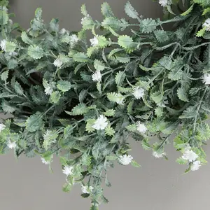 زينة للمنزل زينة عيد الميلاد ورقة صنوبر الأرز الثلجية مع خرز صنوبر والتوت إكليل عيد الميلاد - Product Image 4