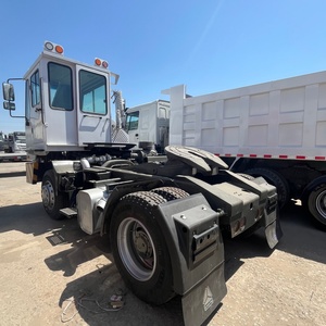 Venta <span class=keywords><strong>de</strong></span> Fábrica: Tractor <span class=keywords><strong>de</strong></span> Terminal <span class=keywords><strong>de</strong></span> Contenedores Sinotruk Hova 4x2, Camión Tractor <span class=keywords><strong>de</strong></span> Muelle LHD RHD con Motor Cummins, Camión <span class=keywords><strong>de</strong></span> Maniobra <span class=keywords><strong>de</strong></span> 90t para Patio <span class=keywords><strong>de</strong></span> Carga - Product Image 1