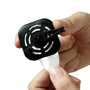 Deodorante per auto con Clip di sfiato per profumo a membrana traspirante con Aroma personalizzato per un ambiente di guida fresco e più confortevole - Product Image 4