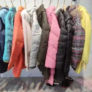 Vêtements d'occasion une variété de Styles et de couleurs mélangées meilleure vente coréenne vêtements d'occasion bals Vip hoodie
