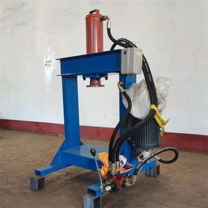 Presse hydraulique 30T pour le recyclage des pneus de moto et de voiture, des ferraille et des métaux, avec pompe moteur, PLC et roulement en cuivre - Product Image 5