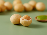 Noix de macadamia enrobées de wasabi, torréfiées à sec, source de fibres, sans gluten et certifiées non-OGM