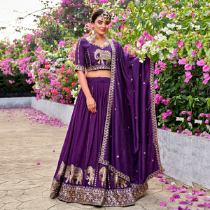 Conjunto de Lehenga de Seda Morada Bordada con Motivo de Elefante, Blusa y Dupatta Cosidos, Traje Tradicional Indio para Boda - Product Image 1