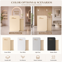 Comptoir de réception moderne en MDF à panneaux cannelés avec garniture dorée et base LED, armoire de rangement pour salon, spa, salle de sport, usage commercial