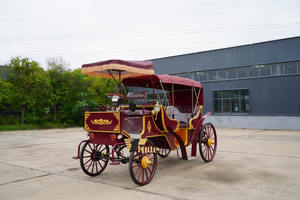 Voiture de Mariage de Luxe pour Votre Grand Jour Magnifique Calèche Tirée par des Chevaux pour la Mariée et le Marié Célébration Mémorable - Product Image 2