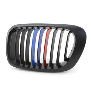 Calandre avant style M noire mate pour BMW Série 3 E46, en plastique ABS, pièce de rechange pour mise à niveau, numéro de pièce A-E46-2LK-YM - Product Image 4