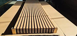 แผ่นอะคูสติกไม้ระแนงแบบมินิมอล MDF สีโอ๊ครมควัน ขนาด 60x240 ซม. ดูดซับเสียงได้ดี ตกแต่งผนังและเพดานห้องนั่งเล่น - Product Image 3