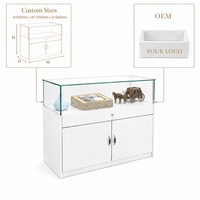 Vitrine à bijoux en bois antique avec éclairage LED, durable et personnalisable pour bijouterie et salle d'exposition