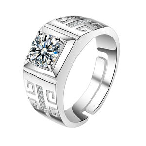 Atacado S925 Sterling Silver Solitaire VVS 1CT Diamante Moissanite Halo Promessa de Noivado Anel Tamanho Do Anel Para O Homem Homens De Casamento - Product Image 1