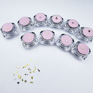 Kit professionnel de bijoux dentaires, formes géométriques variées, plaqué or 18 carats et options lumineuses, préféré par les dentistes - Product Image 5