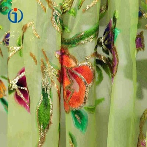 ผ้ากำมะหยี่ลายดอกไม้แบบเบิร์นเอาท์ หรูหรา สไตล์โซมาลี ดีแรค ผสมเรยอน 50% ไนลอน 30% ด้ายเมทัลลิกโกลด์ลูเร็กซ์ 20% สำหรับตัดเย็บเสื้อผ้าแฟชั่น - Product Image 4