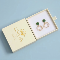Boîte à bijoux de luxe personnalisée en carton biodégradable à faible MOQ, avec tiroir, doublure en éponge et pelliculage mat pour colliers et bagues