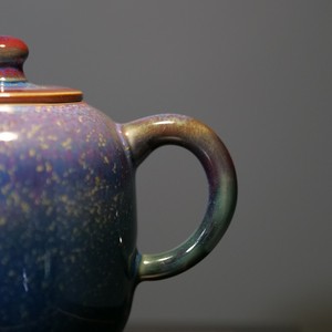 Théière artisanale en porcelaine Jun, coffret cadeau, glaçure bleu-or, poignée en porcelaine - Patrimoine culturel immatériel chinois, 200 ml - Product Image 3