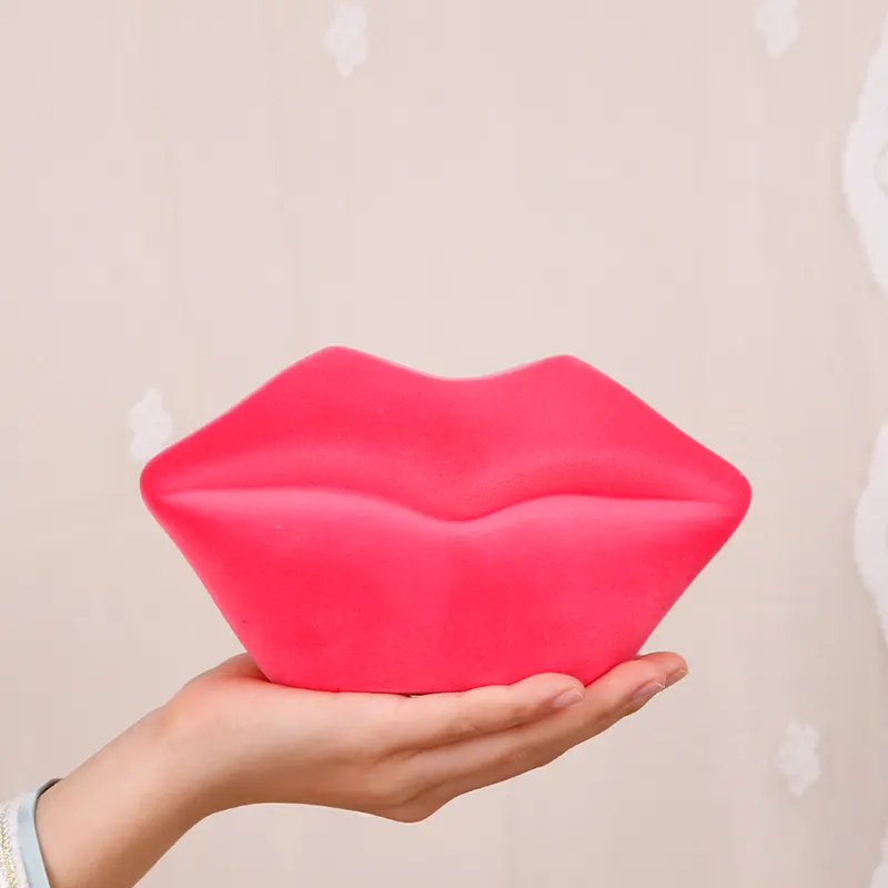 Redeco Hete Verkoop Massaal Grote Rode Lip Figuurbeeld Ornamenten Hars Lip Sculptuur Roze Lip Beeldje Voor Geschenken Huisdecoratie