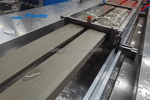 Anda tự động <span class=keywords><strong>WPC</strong></span> khung cửa máy đùn dây chuyền sản xuất - Product Image 5