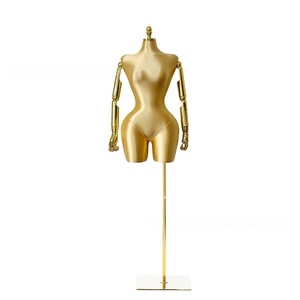 Maniquí de FRP de Medio Cuerpo para Mujer Talla Grande con Brazos, Modelo D25, Hecho en China, para Exhibición de Ropa en Escaparates - Product Image 4