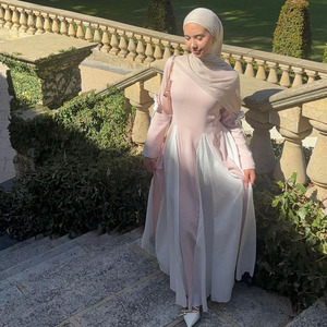 Sharut om/odm दुबाई एड इस्लामिक प्लेटेड डिज़ाइन मुस्लिम महिलाओं को मामूली गुलाबी सफेद रंग ब्लॉक सुरुचिपूर्ण रंग ब्लॉक सुरुचिपूर्ण हिजाब - Product Image 2