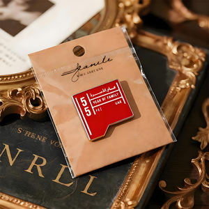 Pin Metálico Conmemorativo del Año Familiar 2026 de los Emiratos Árabes Unidos, Insignia Magnética Elegante, Recuerdo Oficial del Gobierno de Oriente Medio, Regalo Promocional - Product Image 6