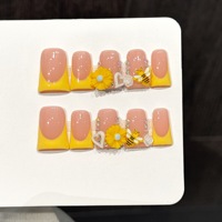Faux Ongles à Presser Personnalisables en Gros, Design Mignon Abeille et Fleur 3D, Jaune Nude, French Manucure Carrée, en Acrylique, 10 Pièces, Usage Quotidien