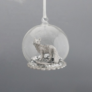 Pájaro de cristal pintado a mano dentro de bolas de árbol de Navidad - Product Image 5