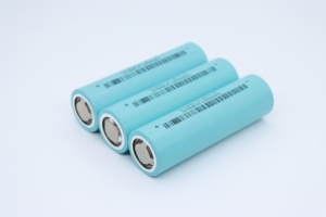 Baterai Silinder Cair LiFePO4 Isi Ulang CBAK 40135FS2 3.2V 22.5Ah 2500 Siklus Bersertifikasi CE/ROHS/MSDS/UN38.3 -20~60 3C - Product Image 4