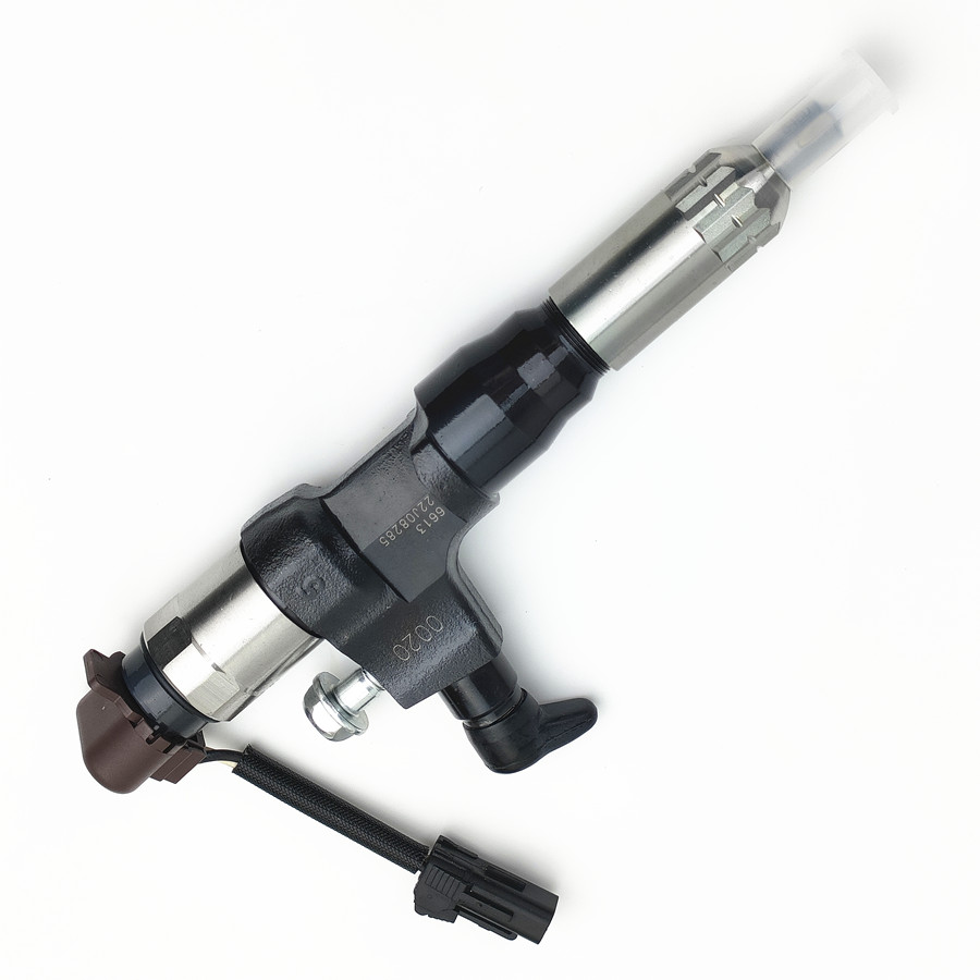 High Performance Diesel Injector 095000-6613 Common Rail Fuel Injetor 23670-E0020 for HINO
