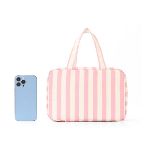 Bolsa de Aseo Multifuncional de Alta Calidad con Diseño de Rayas Cabana, Bolsa de Cosméticos con Separación para Artículos Secos y Húmedos, Bolsa de Baño a Rayas - Product Image 4