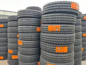 Neumático para Camión 13r22 5 Antidesgaste de Carga Pesada Marca Roadstar para Carreteras Nacionales y Provinciales - Product Image 5