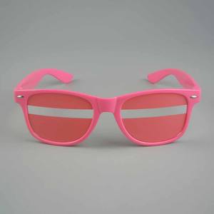 Promotion en gros à la mode élégant UV400 lunettes de soleil 2025 nouveau produit rose cadre à la mode CE certifié pleine jante carré unisexe - Product Image 3