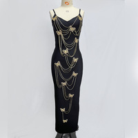 Robe de soirée en cachemire à bretelles spaghetti, coupe crayon, longueur midi, séchage rapide, avec chaîne de diamants et motif papillon doré, pour la vente en ligne