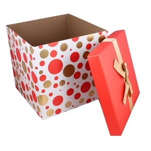 Red Wave point Clothes Packaging Box Christmas Gift Box With Ribbon