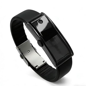 Nouveaux bracelets personnalisables en plastique <span class=keywords><strong>pour</strong></span> hommes et femmes - Product Image 6