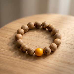 Pulsera de Madera de Agar Vietnamita Natural Clásica con Cuentas de Coral Amarillo, Joyería al por Mayor, AL-SV-0029-12, Regalo Unisex - Product Image 1