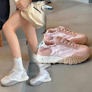 Nouvelles Chaussures de Course Décontractées Blanches à Plateforme et Semelle Souple pour Femmes, Style Allemand, Vente en Gros 2026 - Product Image 4