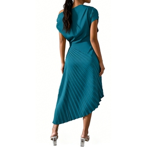 Robe midi asymétrique à une épaule pour femme - Robe de soirée plissée tendance - Product Image 3
