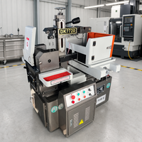 Fil d'électrode DK7720 Série DK77 Machine à fil EDM CNC pour la découpe de métaux