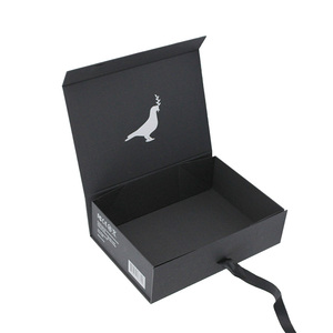 Luxury Black Custom Logo Magnetic Closure Cardboard <b>Gift</b> <b>Box</b> Packaging <b>Box</b> Foldable <b>Gift</b> <b>Box</b> - Product Image 1