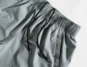 Quality Plain Color Nylon Stretchy <strong>Knee</strong> <strong>Length</strong> Active Sports <strong>Men</strong> <strong>Shorts</strong> Zipper Pockets Casual Wear Gym <strong>Shorts</strong> - Product Image 5