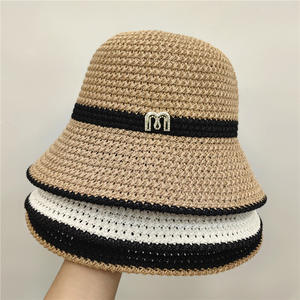 قبعة مصمم كلاسيكية بحرف <span class=keywords><strong>M</strong></span> محبوكة، قبعة دلو واسعة الحواف للخارج قابلة للتنفس، قبعة شمس نسائية أنيقة للشاطئ والسفر - Product Image 2