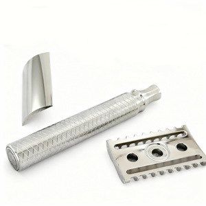 <span class=keywords><strong>Rasoir</strong></span> de sécurité à double tranchant en alliage de titane poli, le plus aiguisé, idéal <span class=keywords><strong>pour</strong></span> les têtes chauves - Product Image 3